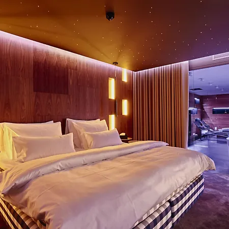 Hotel Harmony