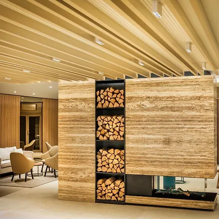 Hotel Harmony