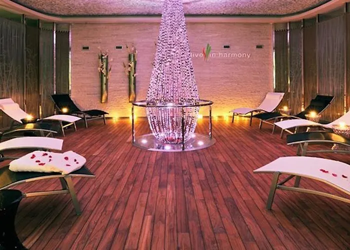 Готель Harmony 4*